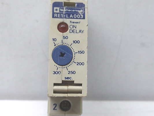 Telemecanique RE1-LA003 Travail ON Delay / 337891-D 0.7 A, 240 V A.C/D.C