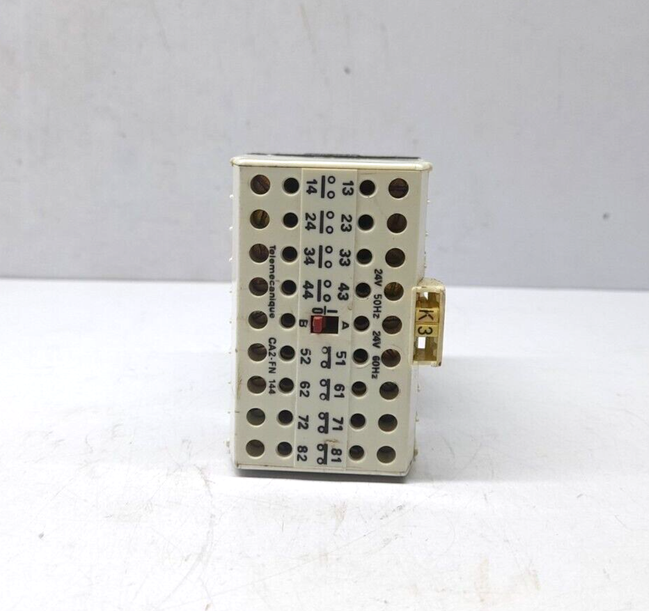 Telemecanique CA2-FN 144 Control Relay 3AF 024 Ith=10A U=500V~