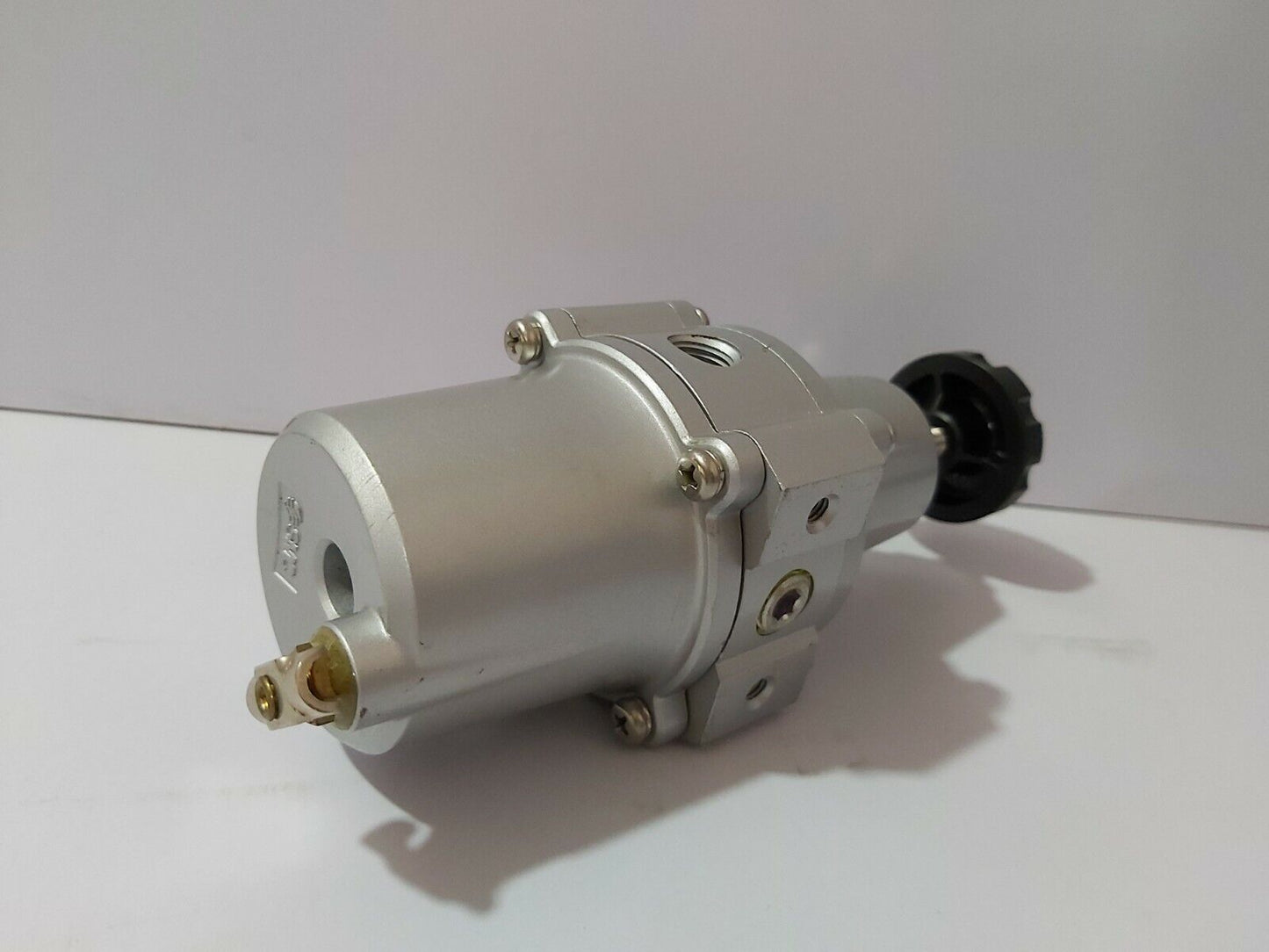 SMC FILTER REGULATOR IW215-02