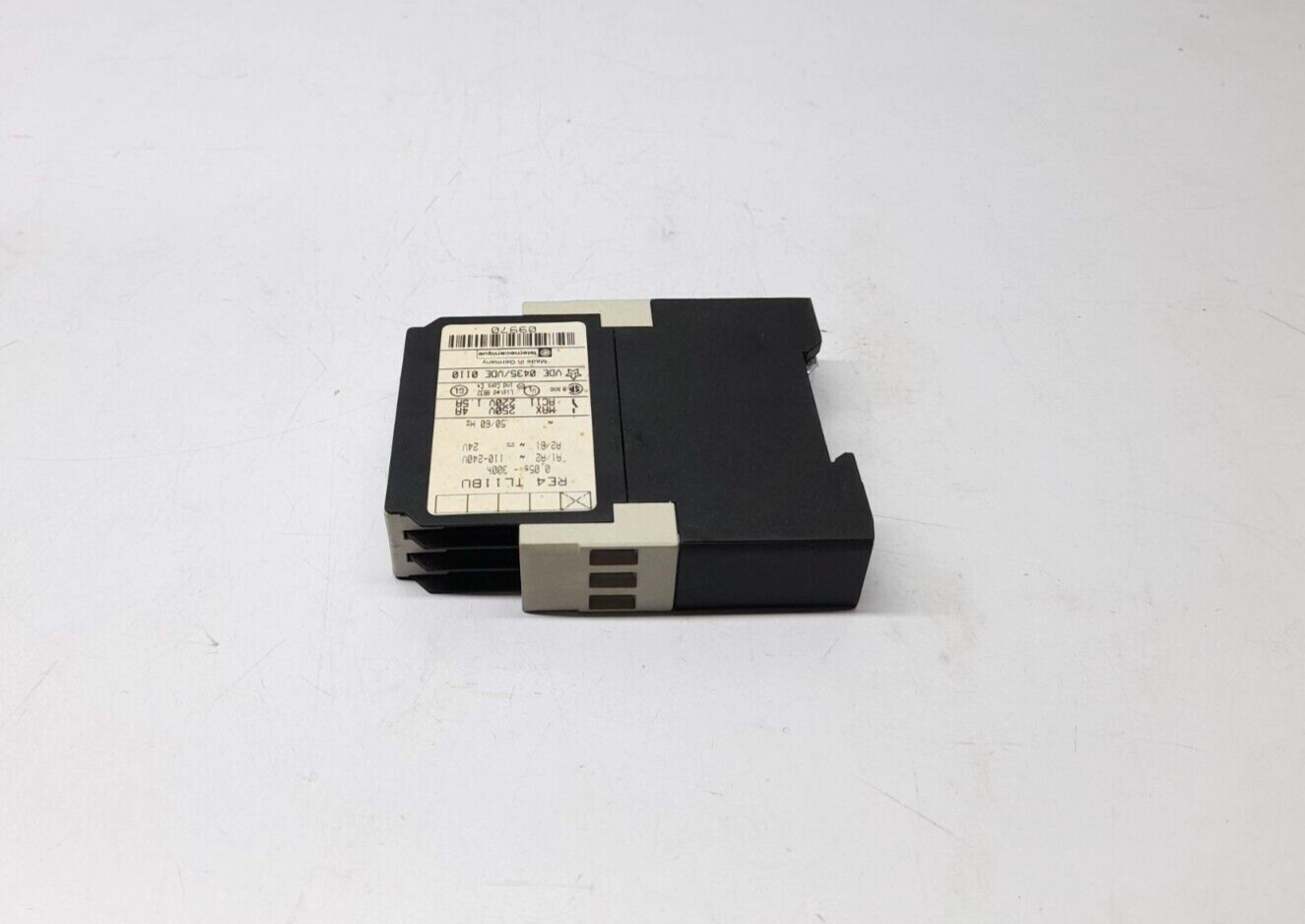 Telemecanique RE4-TL11BU Time Delay Relay RE4 TL11BU 0.05s-300h 24VDC 110-240VAC