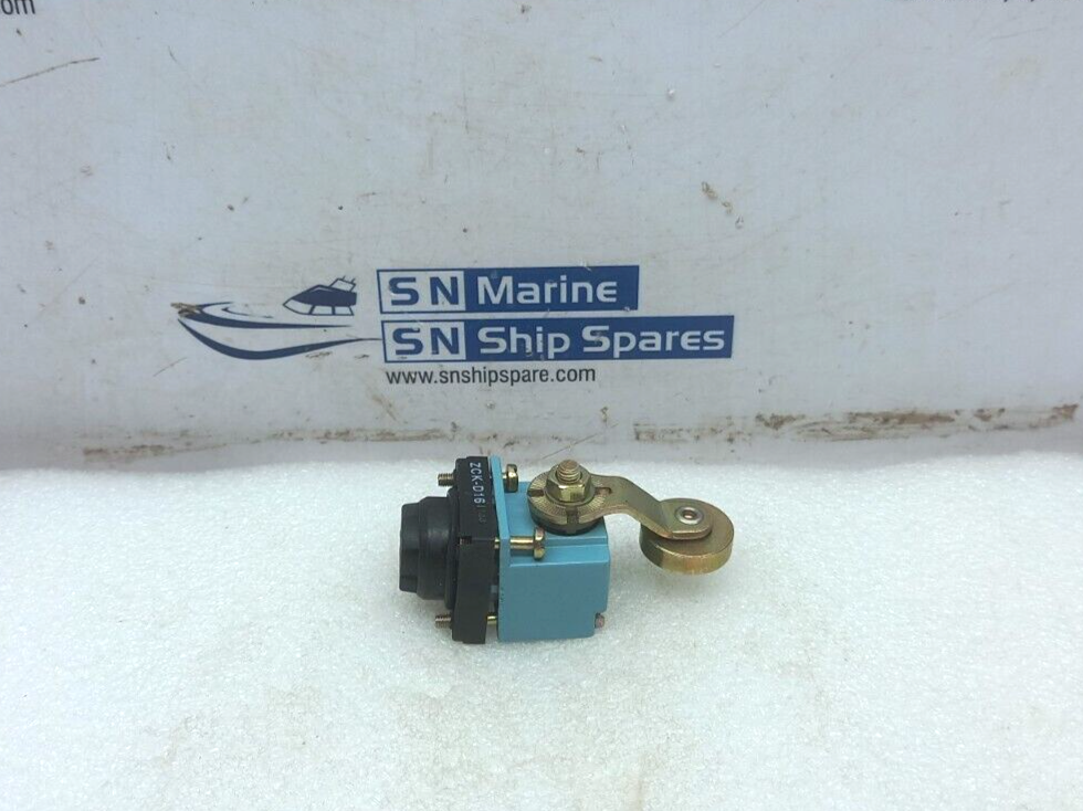 Telemecanique ZCK D16 Limit Switch 064675