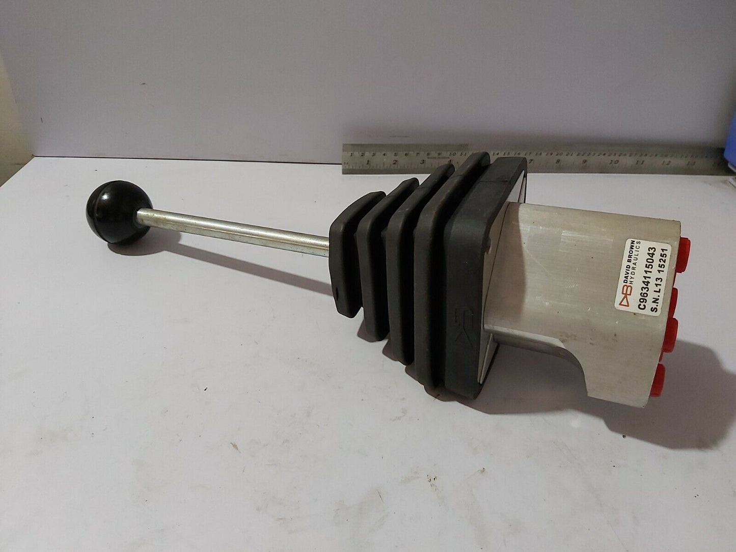 DAVID BROWN HYDRAULIC C9634115043 PILOT CONTROL VALVE 