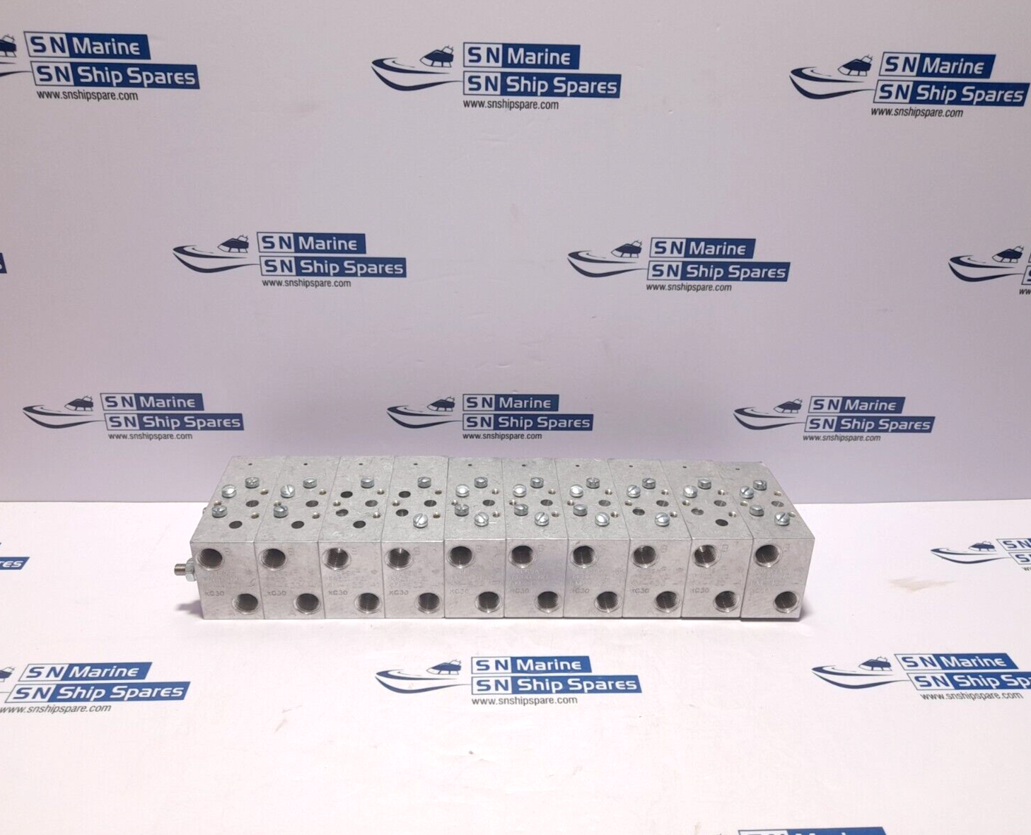 Versa KM-433-10-KG30 Manifold Assembly KM43310KG30 KM-433-1-KG30