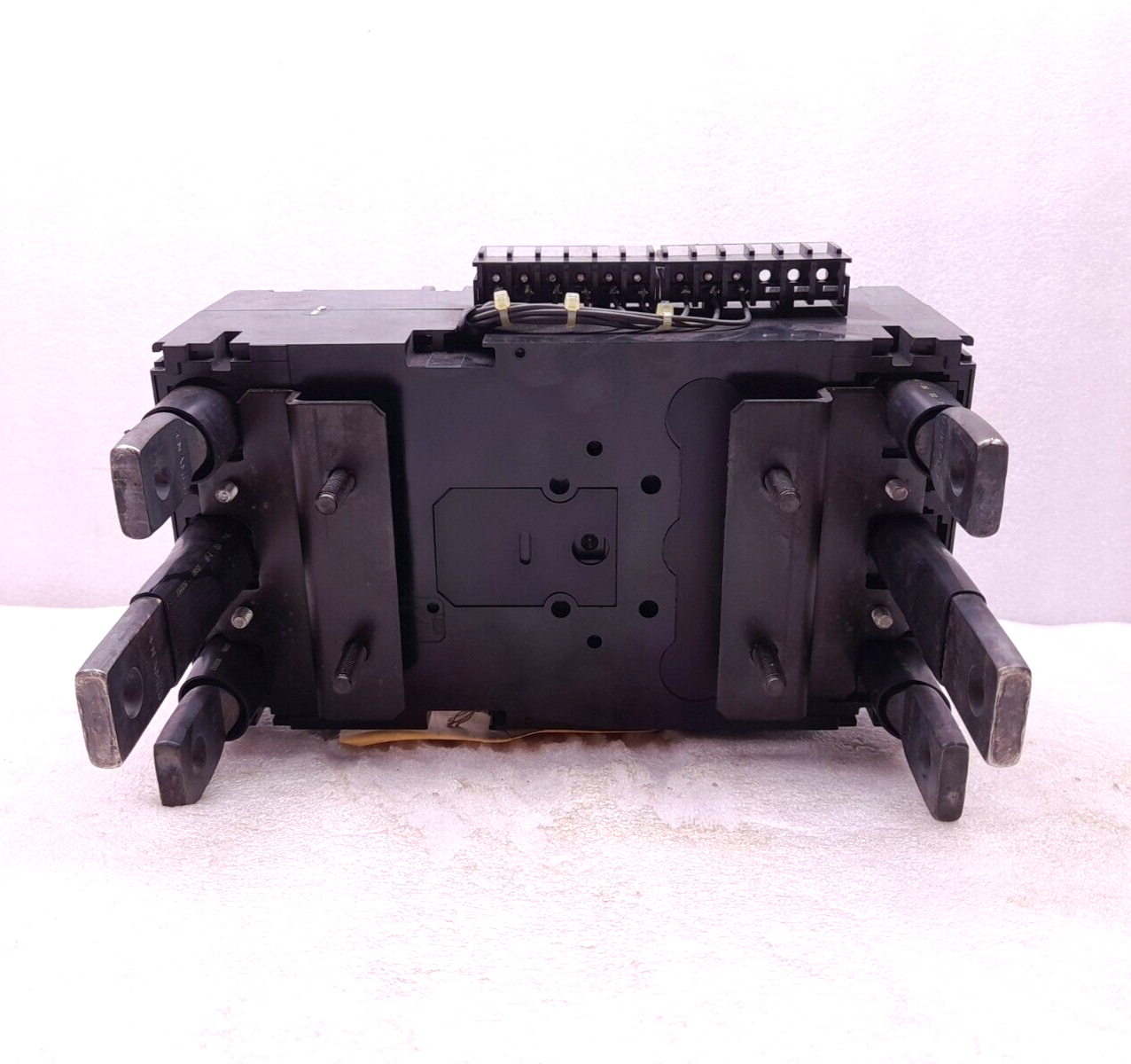 Terasaki AME-4B Air Circuit Breaker 385A 3P 480VAC 50/60Hz AME4B