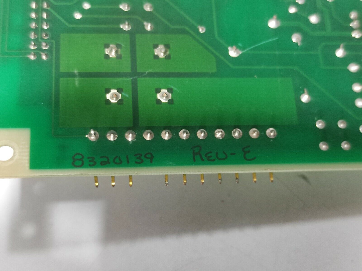 03956-1976338-3 PCB 0395619763383 8320139 Rev E AW Rev C