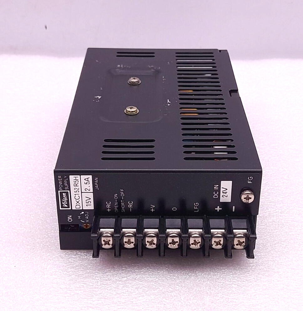 Volgen DXC152R5H 15V 2.5A IN 24VDC