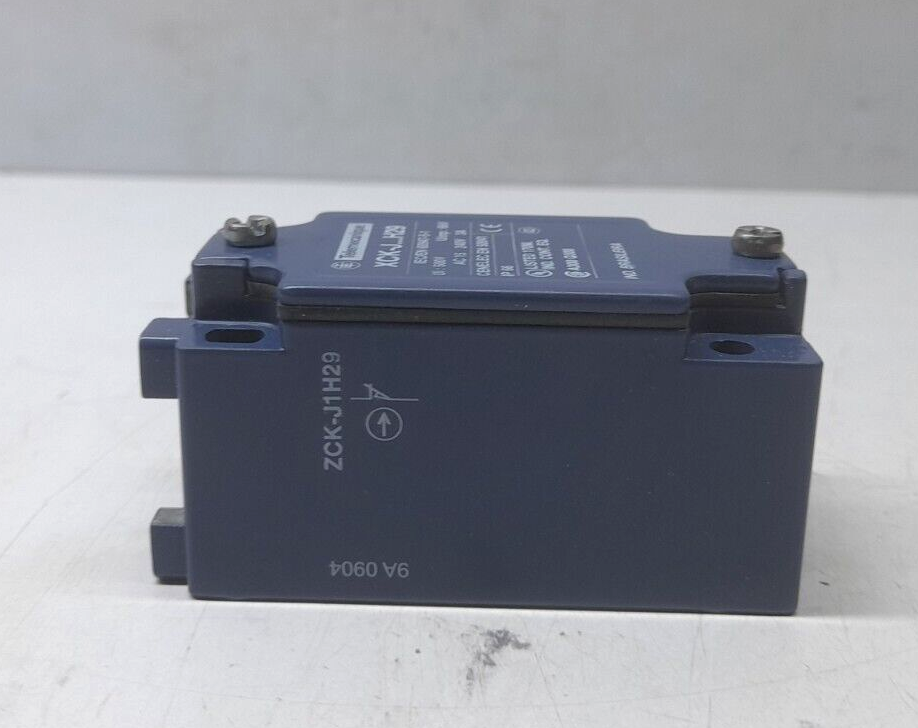 Telemecanique ZCK-J1H29 Limit Switch / XCK-J…H29 / ZCKJ1H29