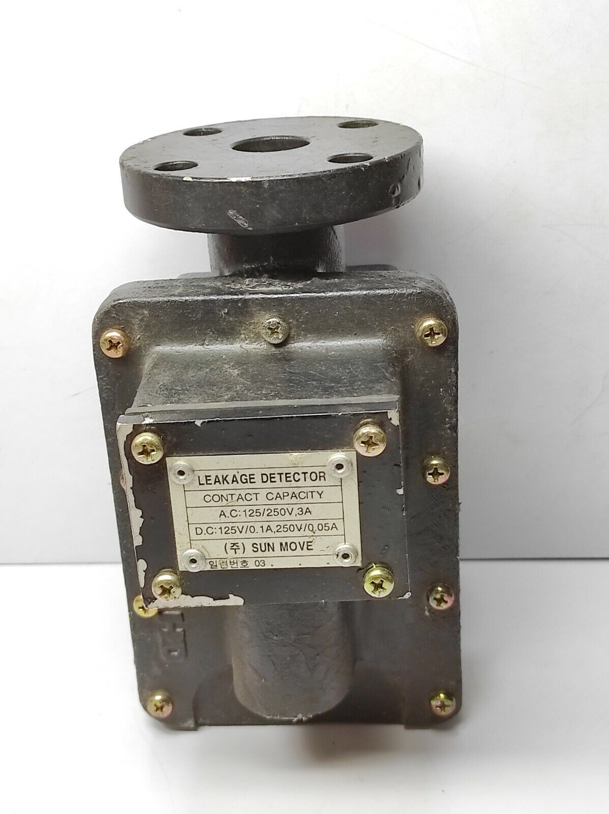 Sun Move Leakage Detector Contact Capacity AC 125/250V 3A DC 125V/0.1A 250V/0.05