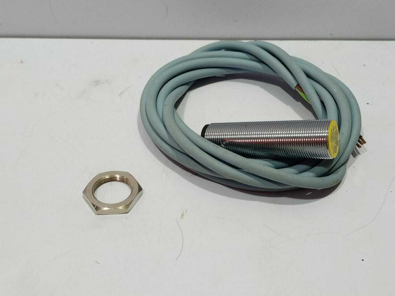 Turck Bi5-G18-AZ3 43300 Proximity Sensor Bi5G18AZ3
