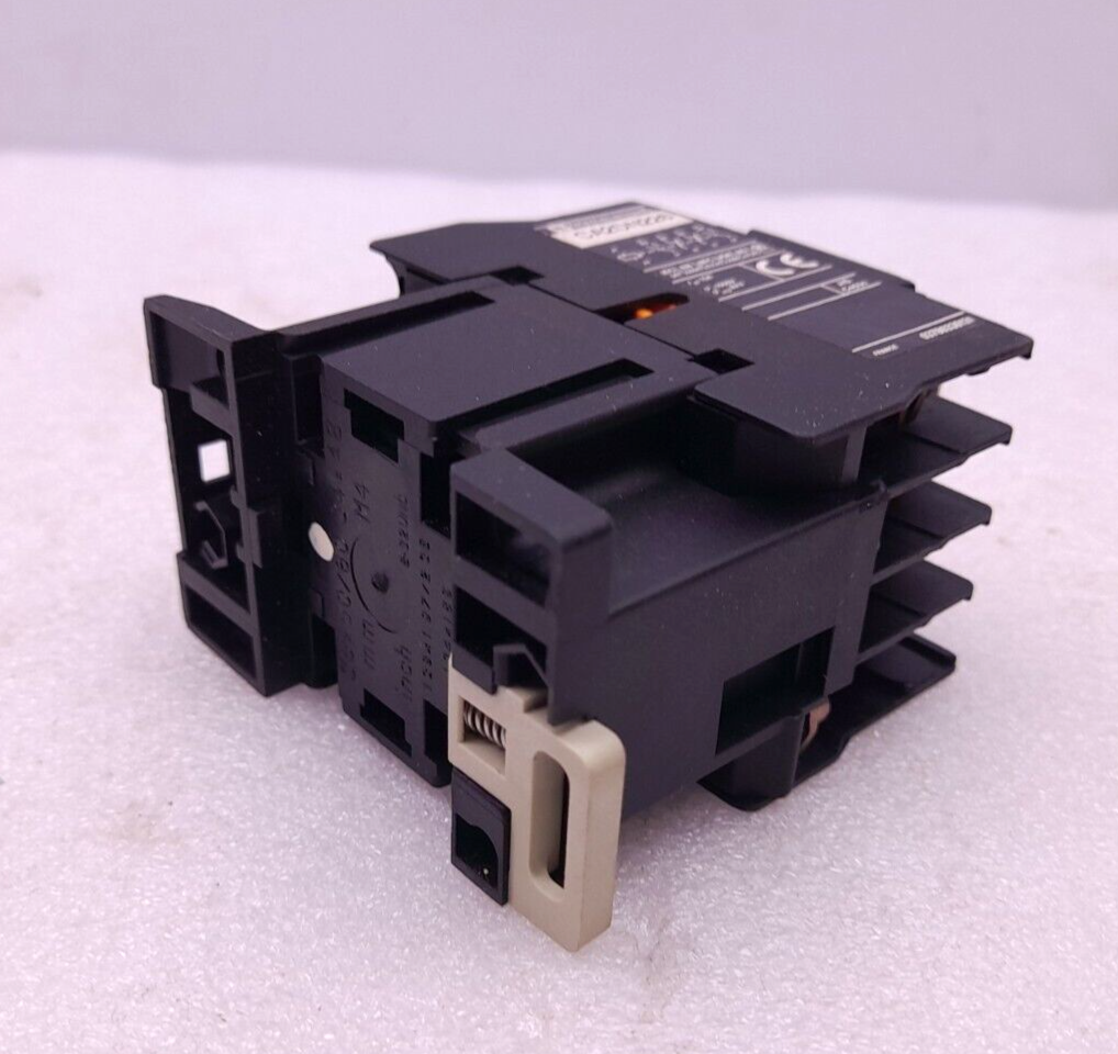 Telemecanique CA2 DN226F7 Control Relay F7 110V 50/60Hz CA2 DN CA2DN226 Ith 10A