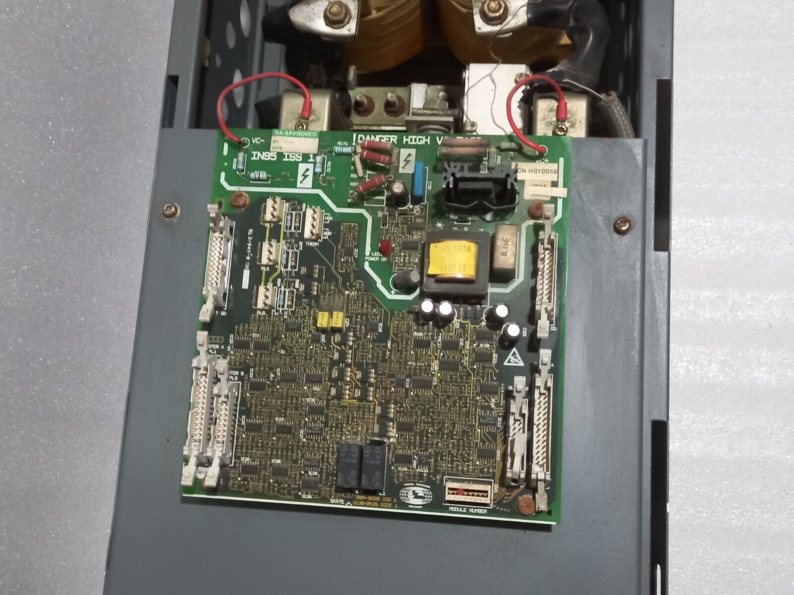 Control Techniques UNI5401 Power Module HW2 Unidrive Size 5 Power Module