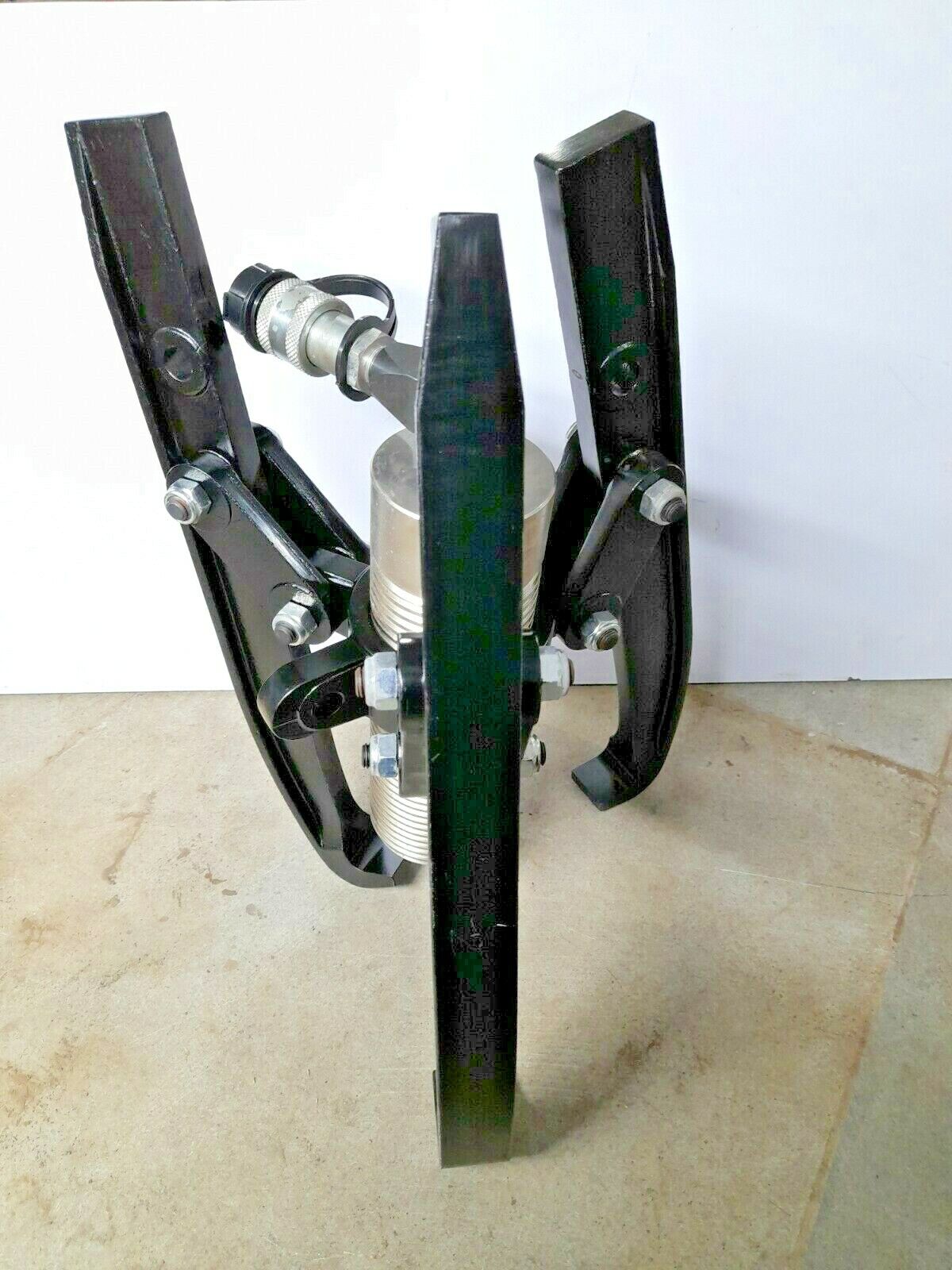 Sun Run SPR-2000 Hydraulics Pullers Cap 20 Tons Stroke 111 mm Reach 360mm