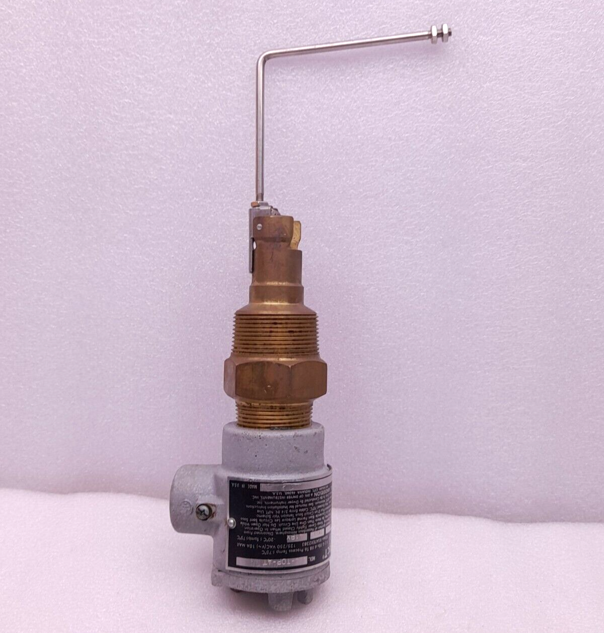 W E Anderson Flotect L4-TOP-AT S686386 Float Switch 125/250VAC 10A Max