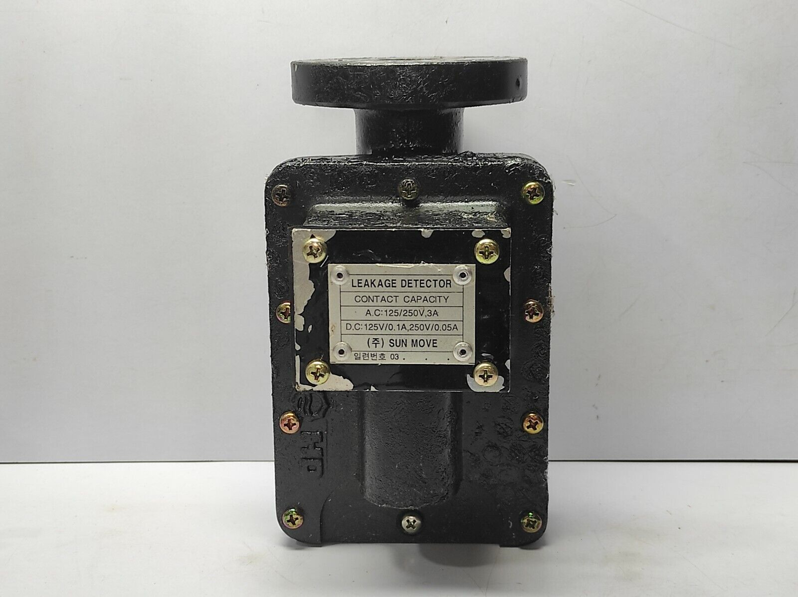 Sun Move Leakage Detector Contact Capacity AC 125/250V 3A DC 125V/0.1A 250V/0.05