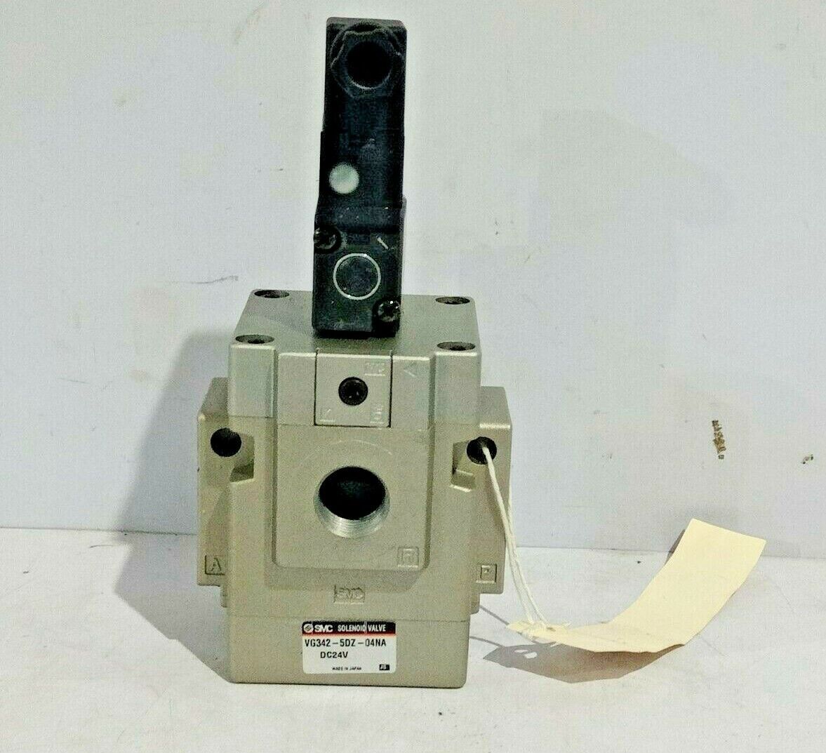 SMC VG342-5DZ-04NA Solenoid Valve DC24V VO307-5DZ Press 0-0.9MPa