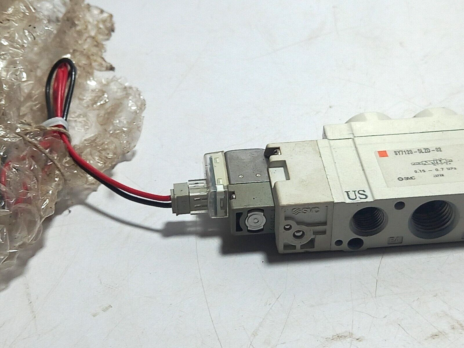 SMC SY7120-5LZD-02 Solenoid Valve 0.15~0.7 MPa SY7120-5LZD-02