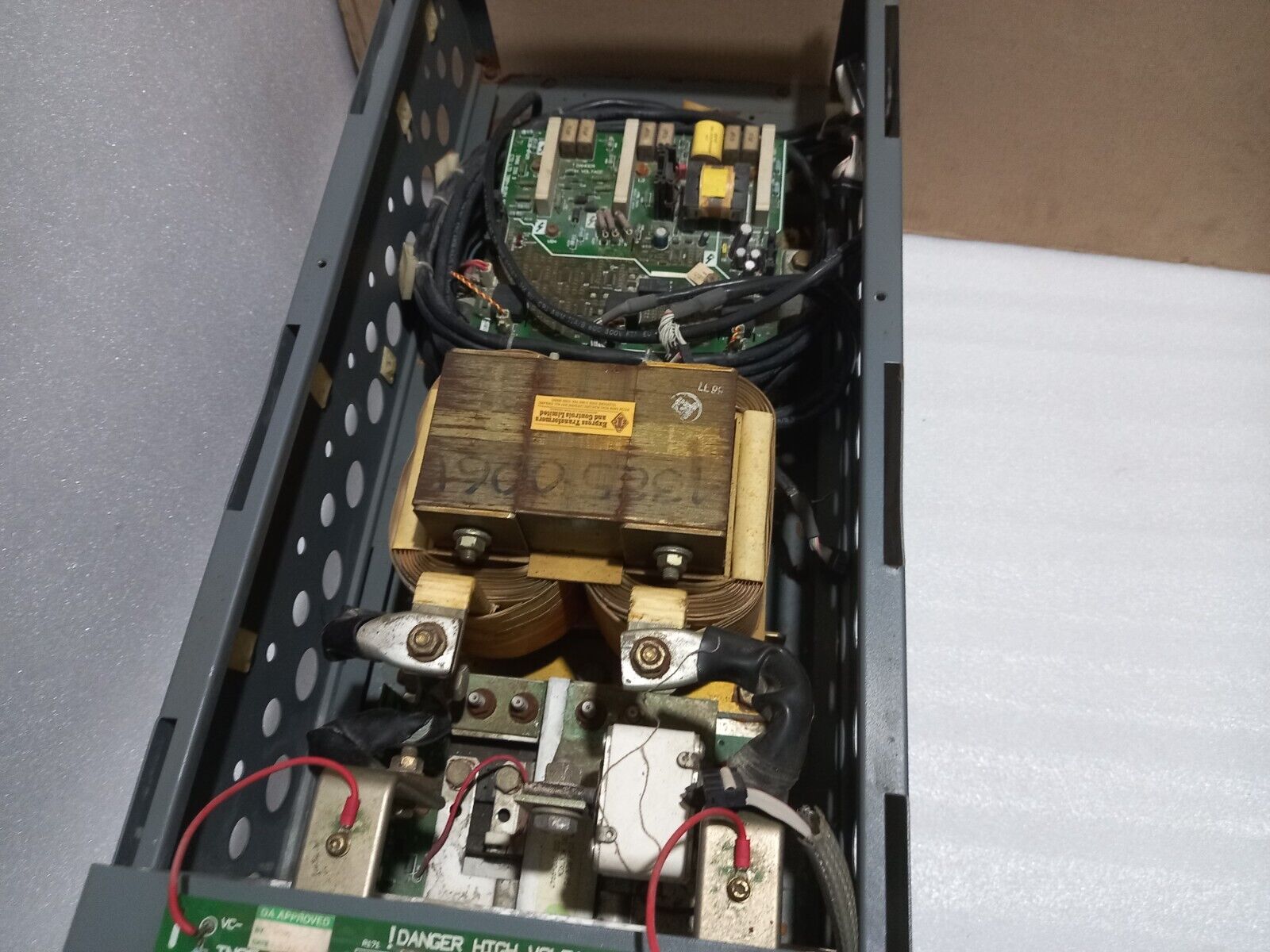 Control Techniques UNI5401 Power Module HW2 Unidrive Size 5 Power Module