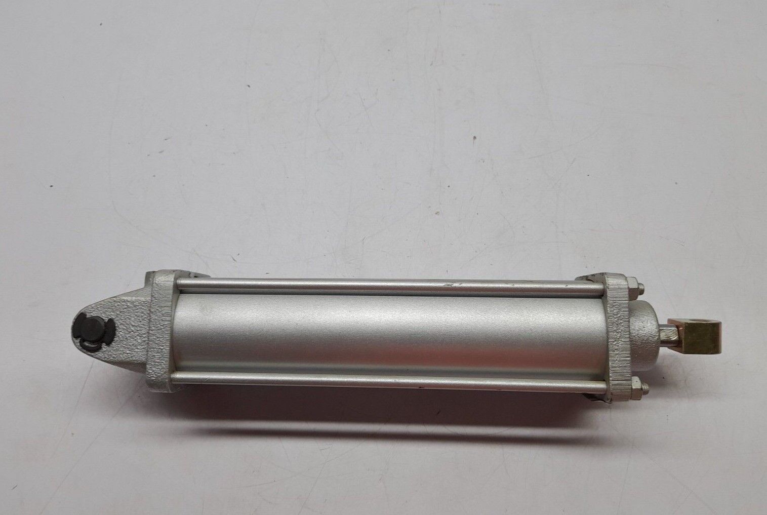 The Sheffer 3208676-1 Cylinder 02C20 C 0001 BEPBU7A-720 Cylinder