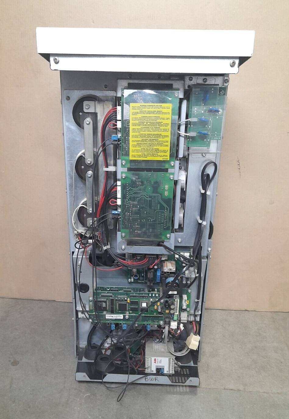 ABB ACS600 ACS61100255D00E1200901 AC Drive 64598392 ACS61100255 D00E1200901