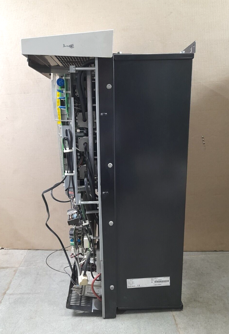 ABB ACS600 ACS61100255D00E1200901 AC Drive 64598392 ACS61100255 D00E1200901
