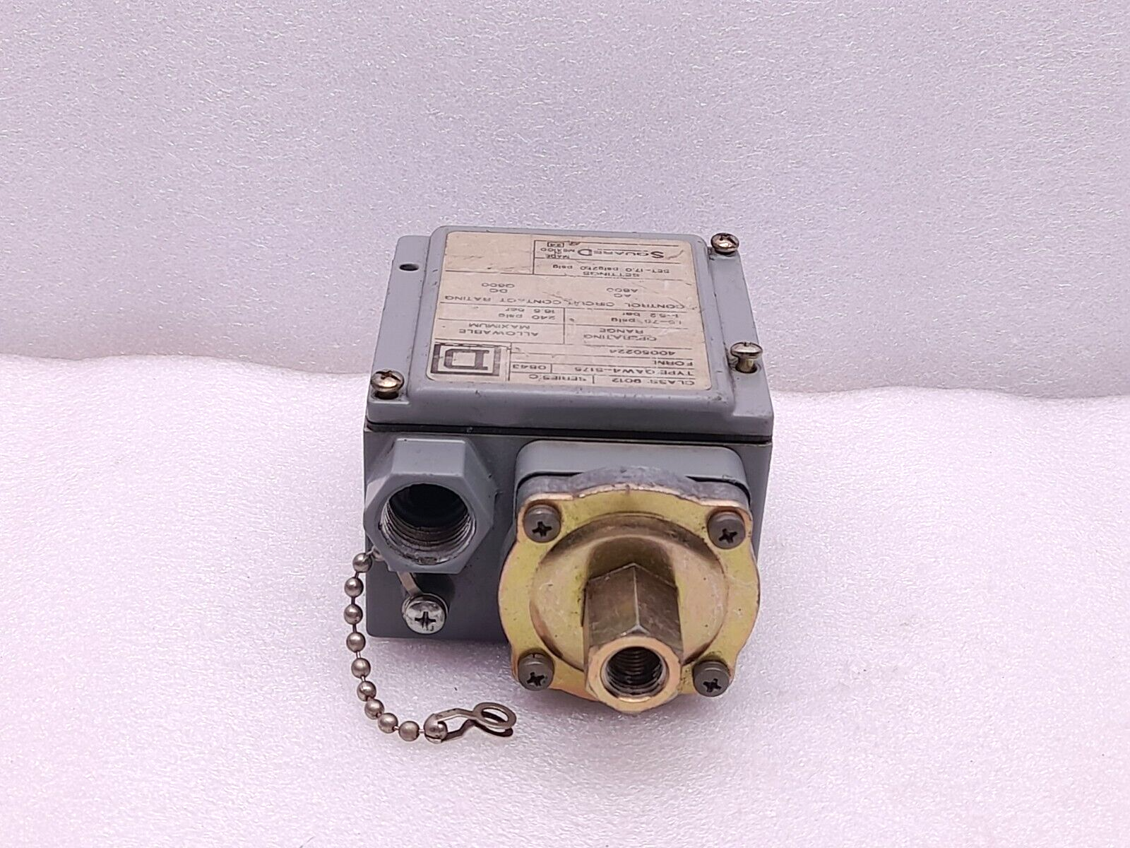 Square D 9012 GAW4-S175 Ser C Pressure Switch Operating Range 1.5-75 PSIG