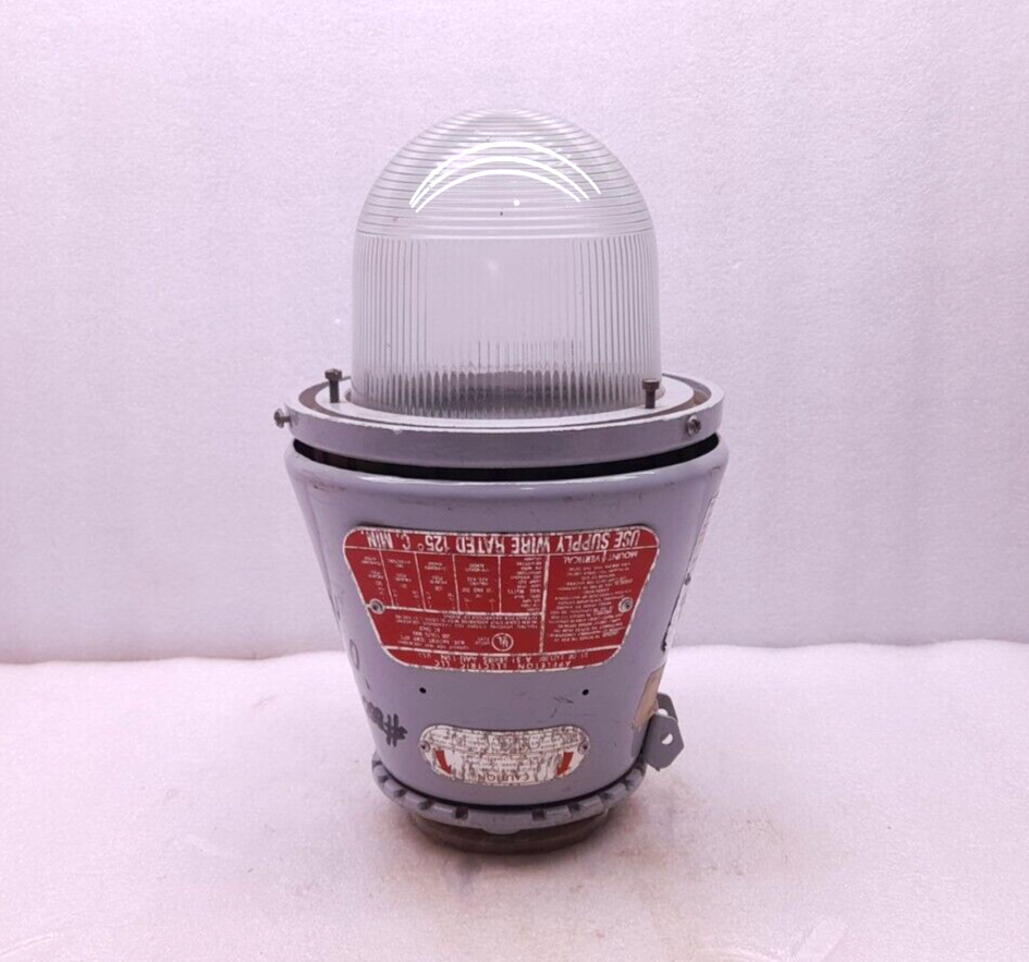 Appleton A-51 Series AAU-15N Explosion Proof Lighting Fixture 300Vmax AC Only