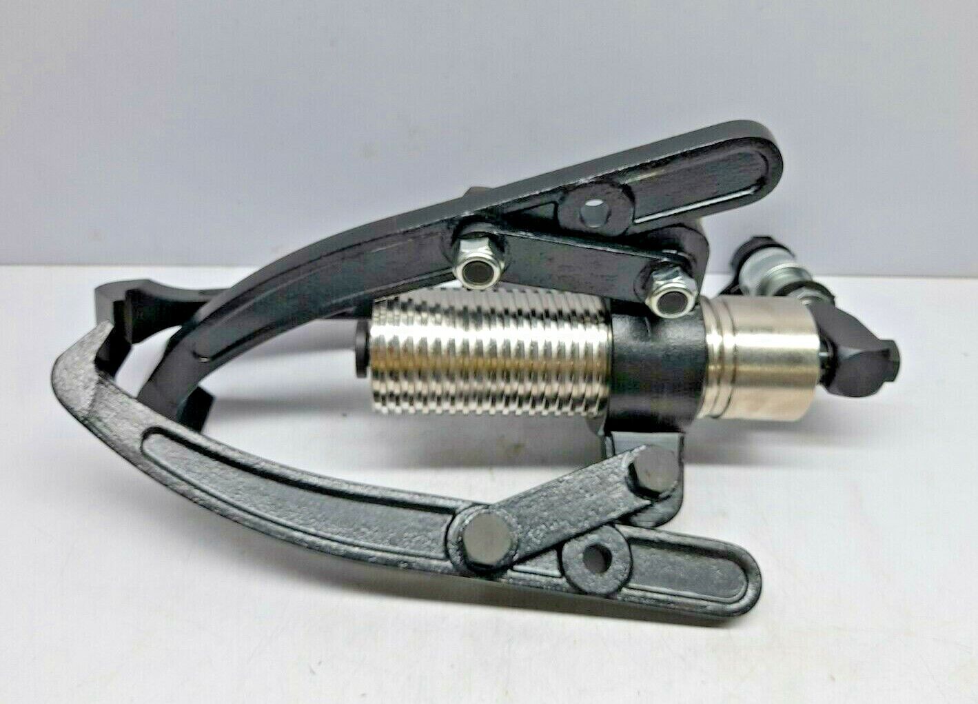 Sun Run SPR-1200 Hydraulic Pullers Cap 120 Tons Strokes 85 mm Reach 270 mm