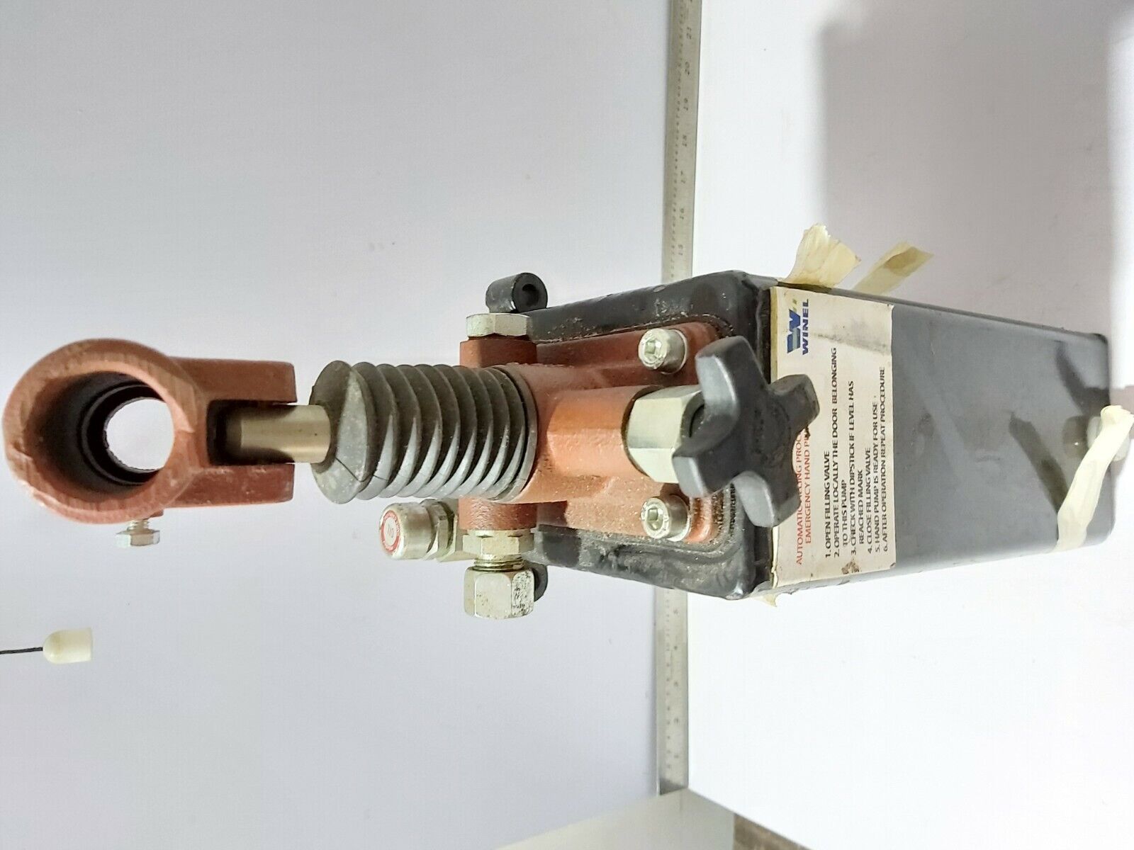 WINEL LPM 270 HAND PUMP REMOTE COMPACT LEVER FOR HYDRULICALLY OPERATED