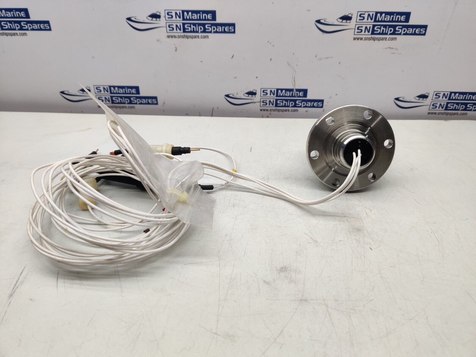 AKA Group AKA-2809-M723-001-02 Connector 4 Circuit Male (MSSL)