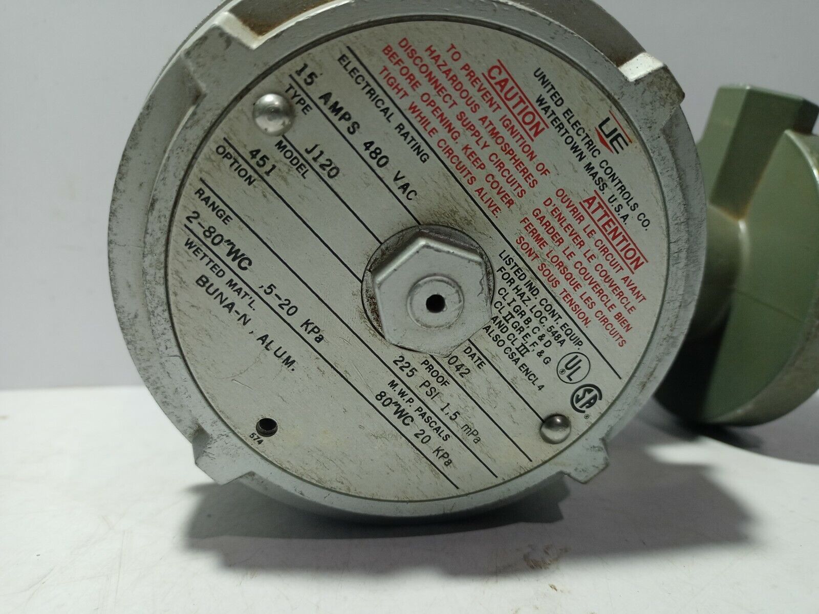 United Electric J120 451 Pressure Switch Range 2-80”WC Proof 225PSI