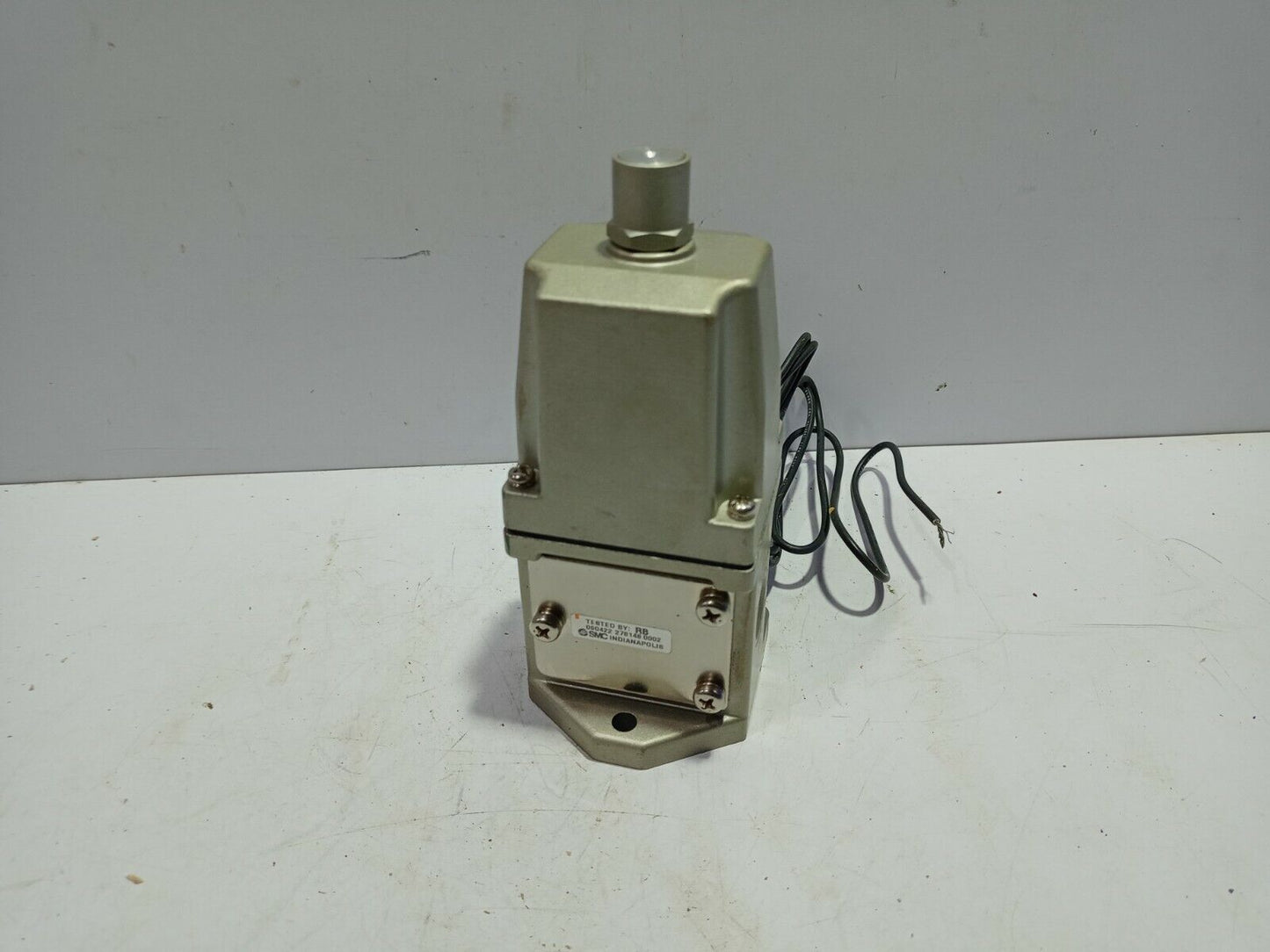 SMC Valve NVS3135-03090 Air Valve 120VAC 60Hz Max 150PSI Max 115F NVS313503090