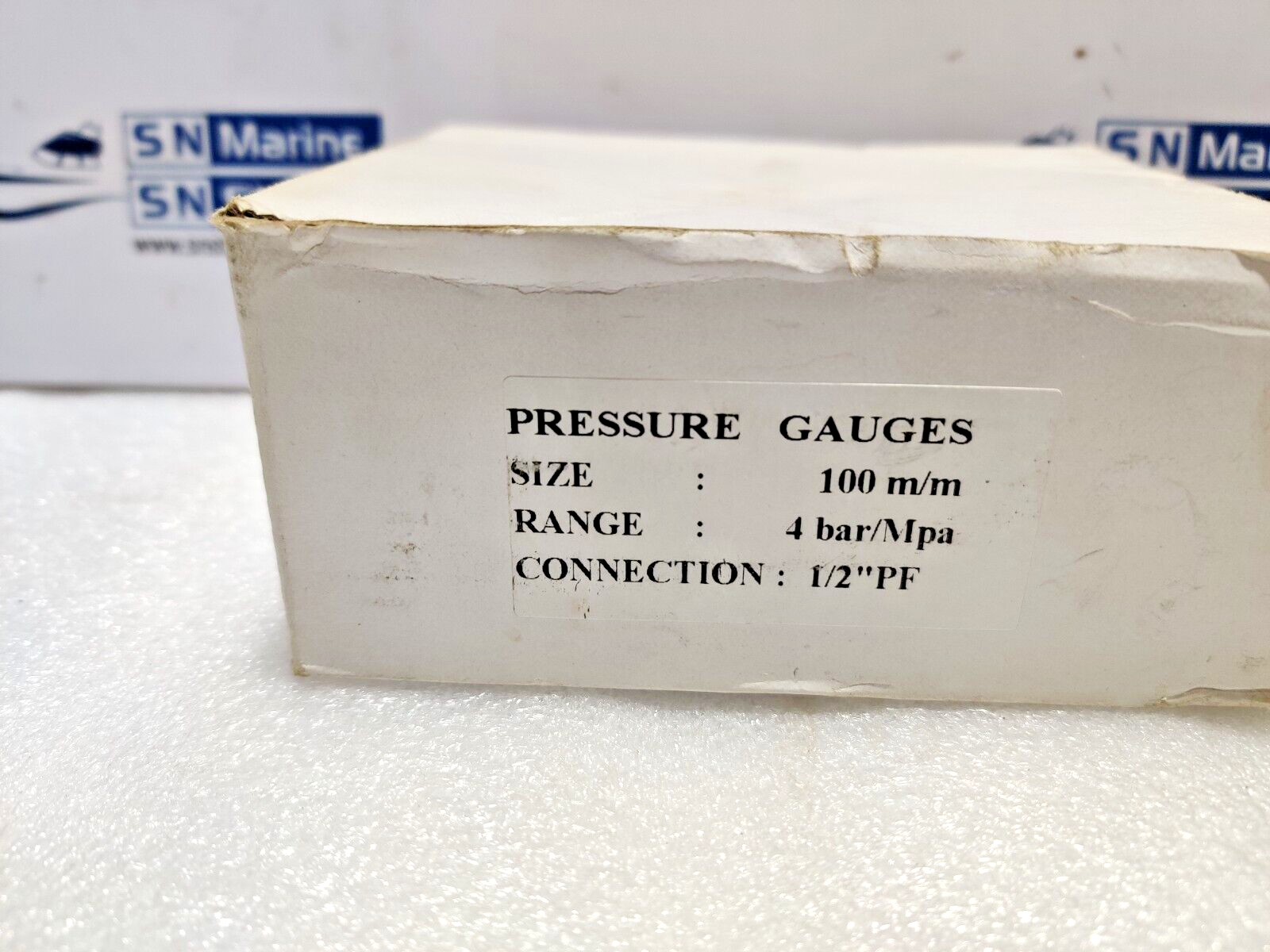 0-4Bar/0-0.4MPa Pressure Gauge Size: 100m/m Connection: ½”PF