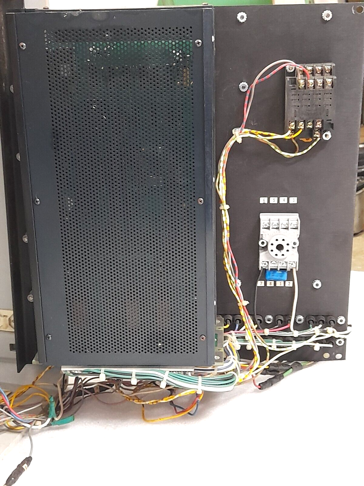 SMC Sentry 5000 Gas Monitoring Controller Input 60Hz 120VAC 1A