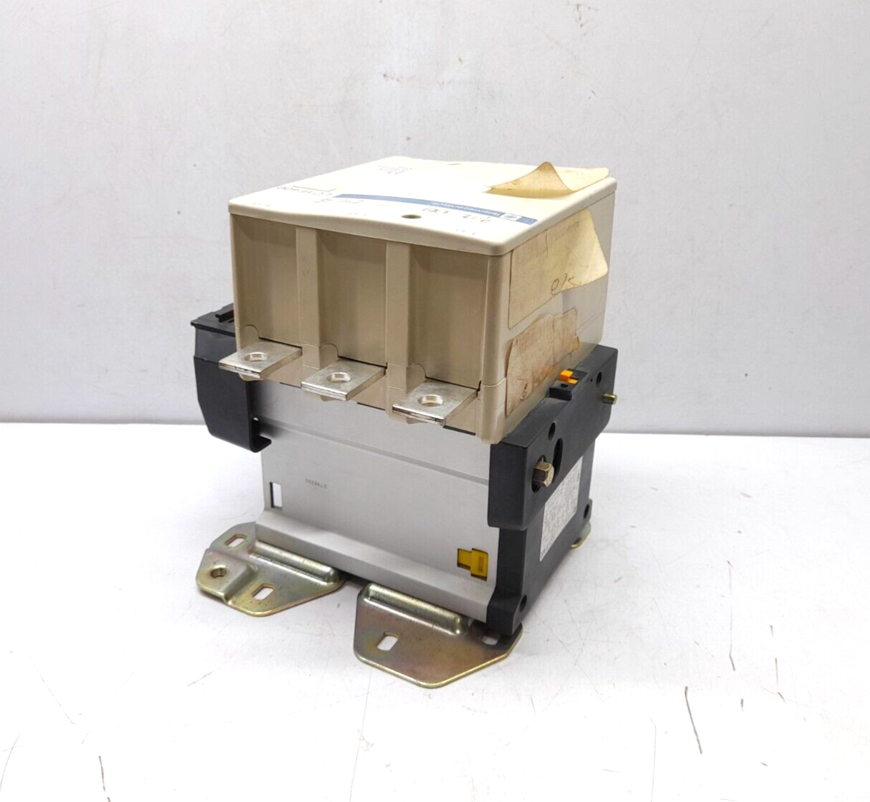 Telemecanique LC1F400 3 Pole Contactor LC1 F400 Without Coil