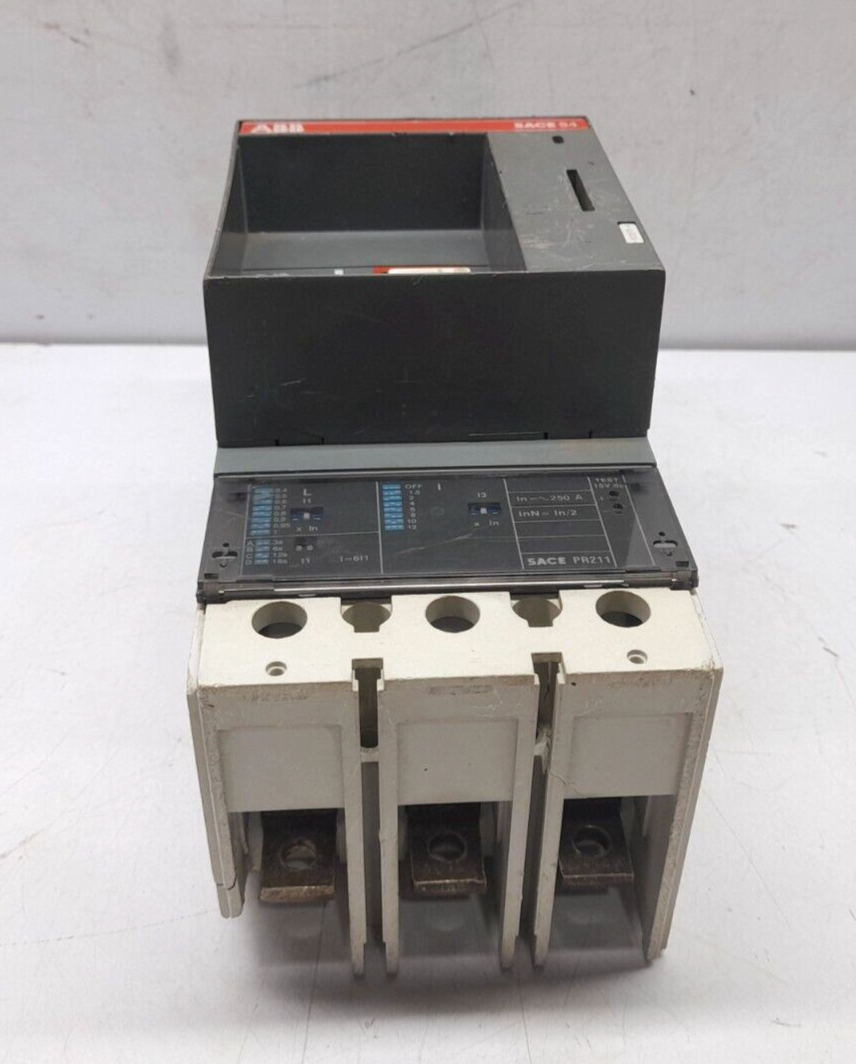 ABB SACE S4 S4H Circuit Breaker SACE PR211 250A 3 Pole 600VAC