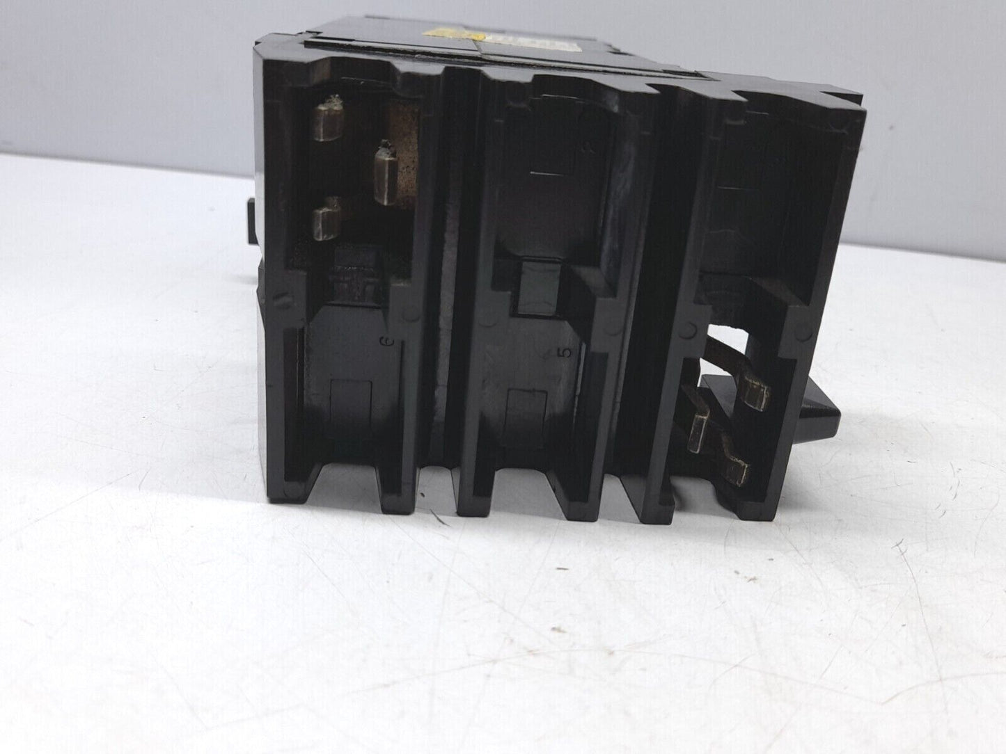 Square D FA24015 AC Circuit Breaker 15A 480VAC 250VDC