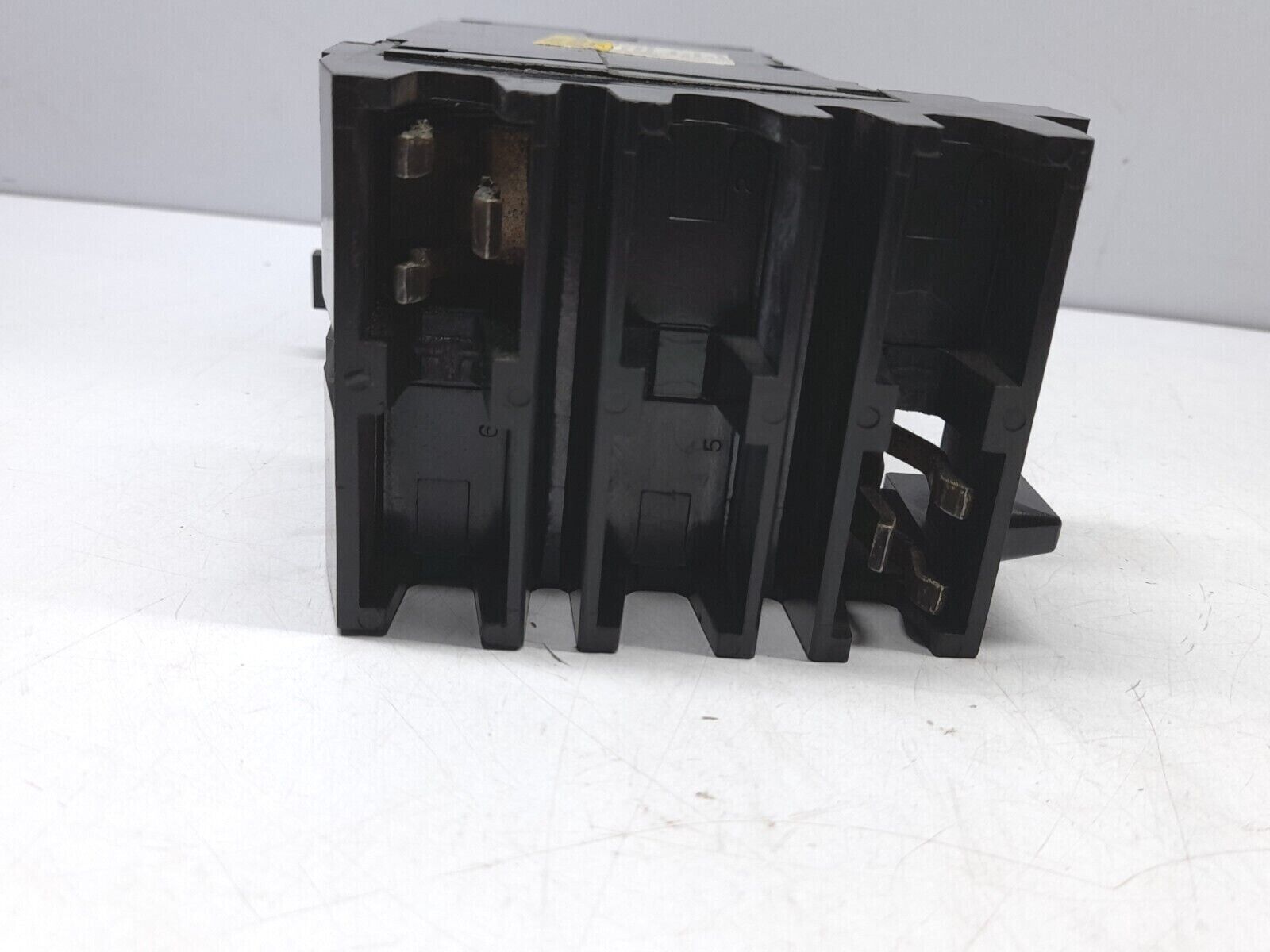 Square D FA24015 AC Circuit Breaker 15A 480VAC 250VDC