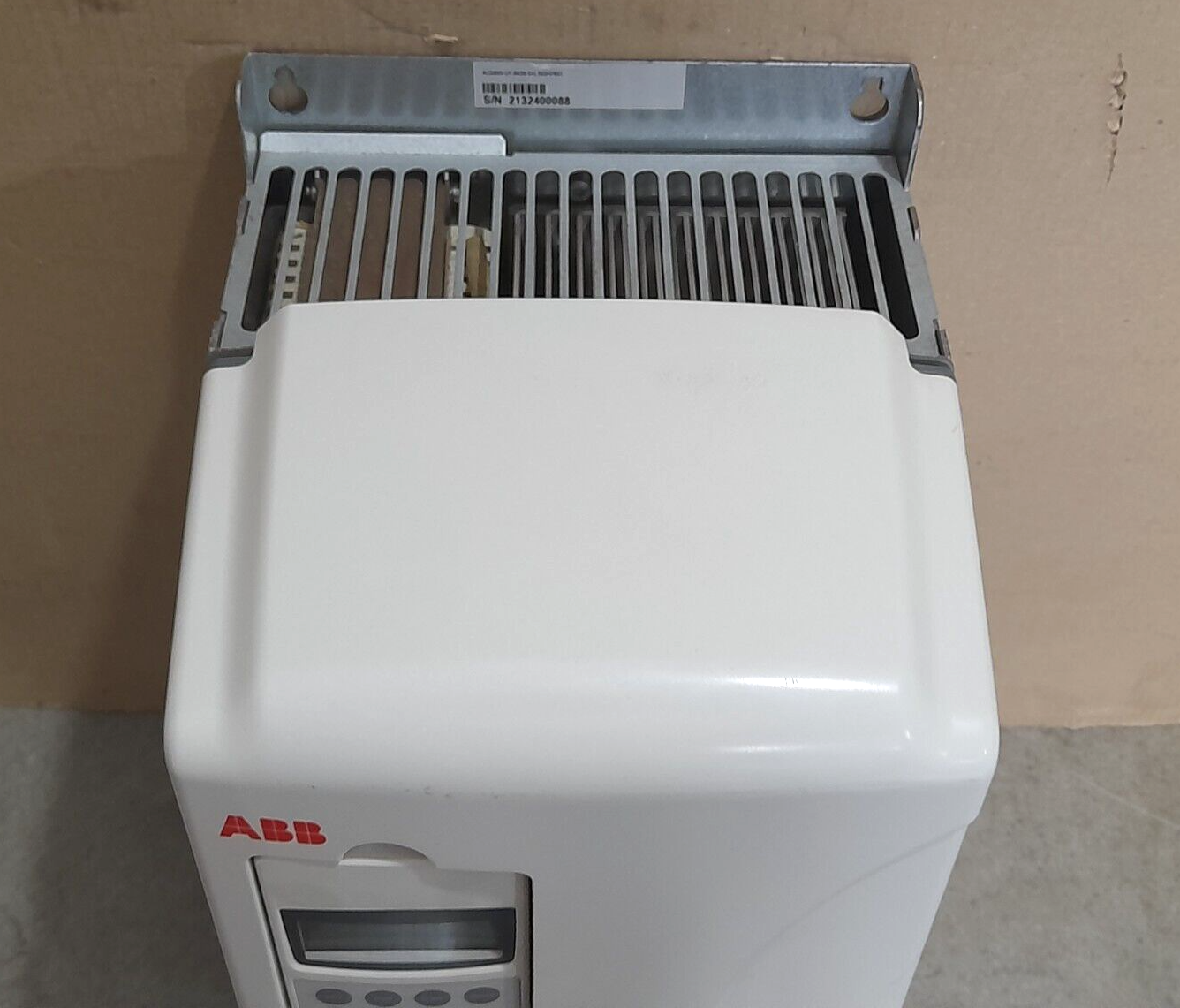 ABB ACS800-U1-0030-5+L503+P901 VFD AC Drive 30HP