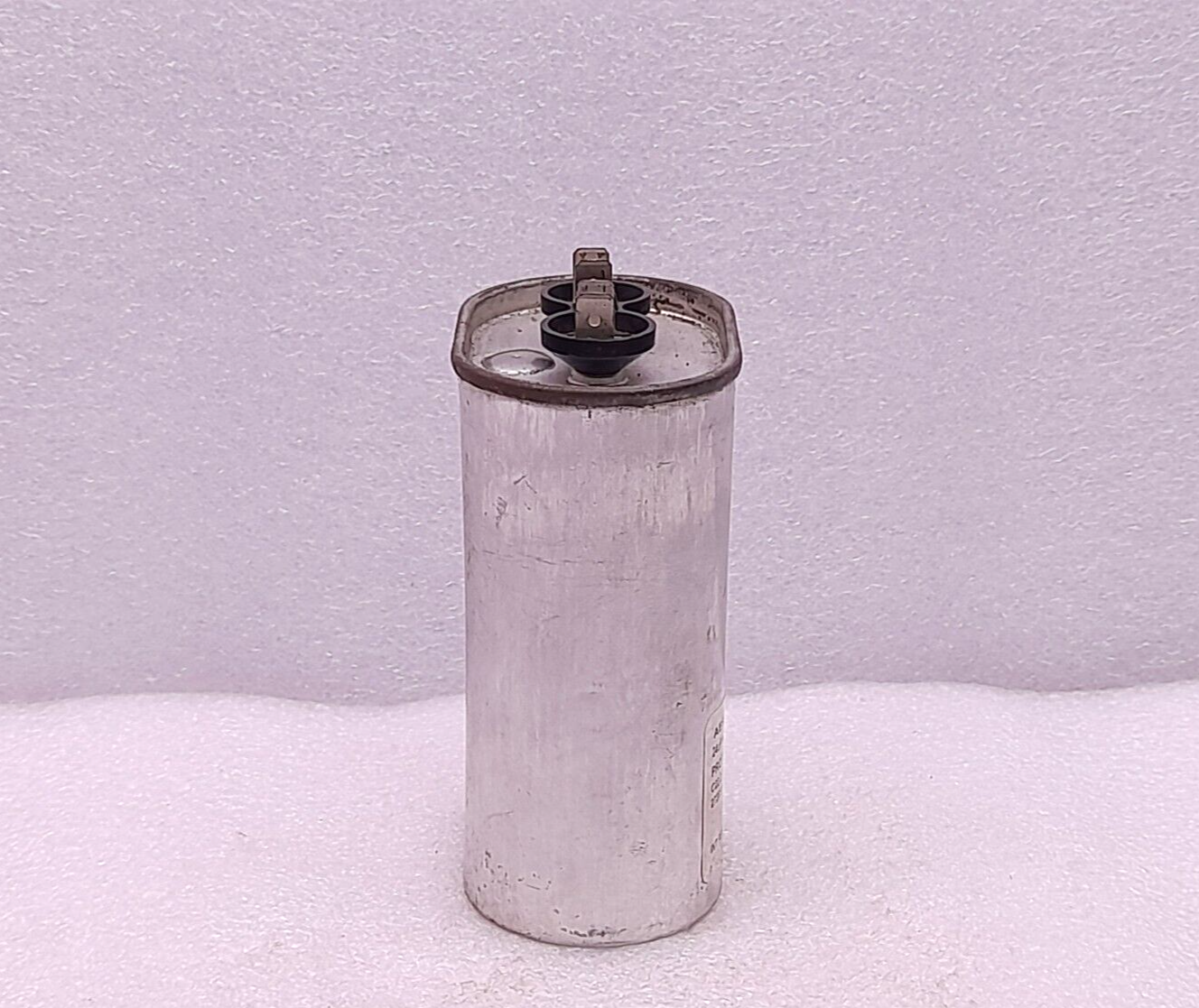 Aerovox 2779 MF Capacitor 24uF ±3% 480VAC 50/60Hz 100C Max