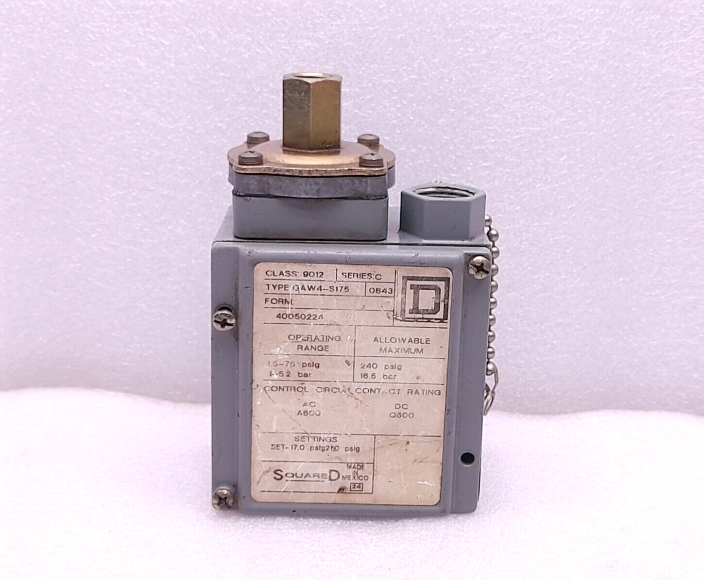 Square D 9012 GAW4-S175 Ser C Pressure Switch Operating Range 1.5-75 PSIG