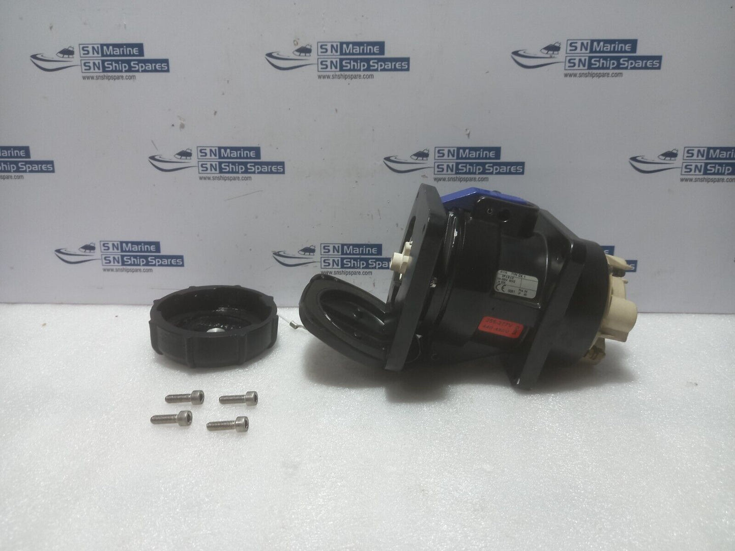 MARECHAL Electric DX 1 3P+N+E Hazardous Duty Plug/Receptacle Connection Ue: 480V