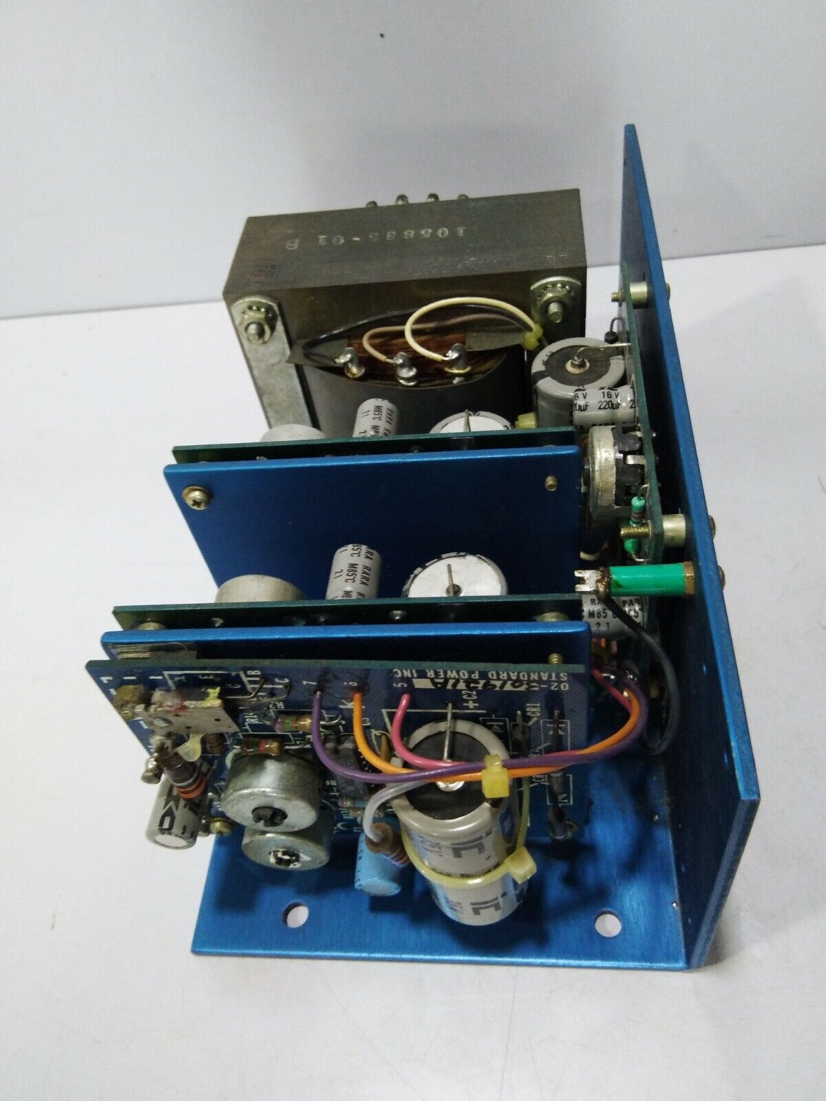 STANDARD POWER SUPPLIES SPS 70 T M2970B 01-301526-00 115/230V 