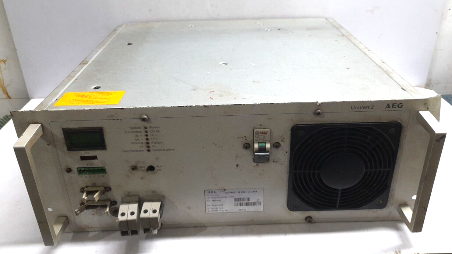 AEG UniVert2 110 VDC / 2.5 kVA Inverter G110E230/10.9/2rfg-CFp2,5 Power Solution