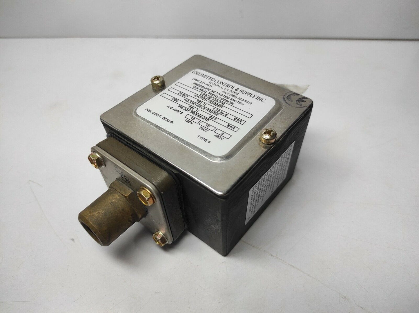 Unlimited Control & Supply UCS-25-500-PSI Pressure Activated Switch