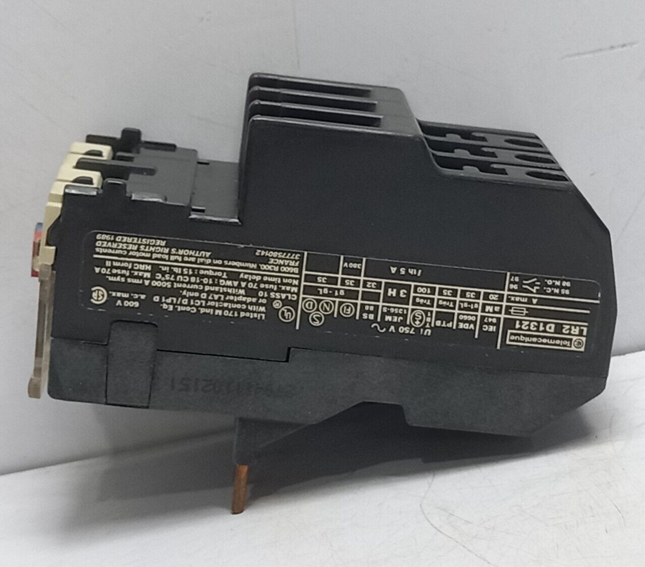 Telemecanique LR2 D1321 Thermal Overload Relay 12-18A Ui 750VAC Ith 5A