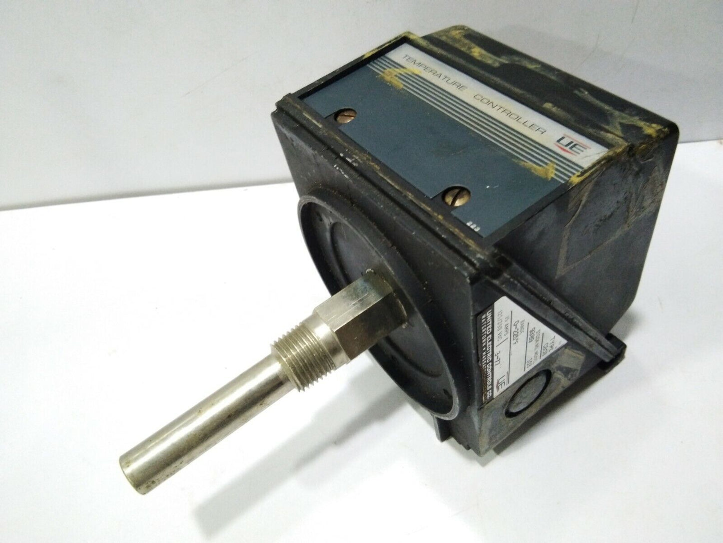 UNITED ELECTRIC TYPE C303 MODEL 103 TEMPERATURE CONTROLLER RANGE 0-225°F 15AMPS 