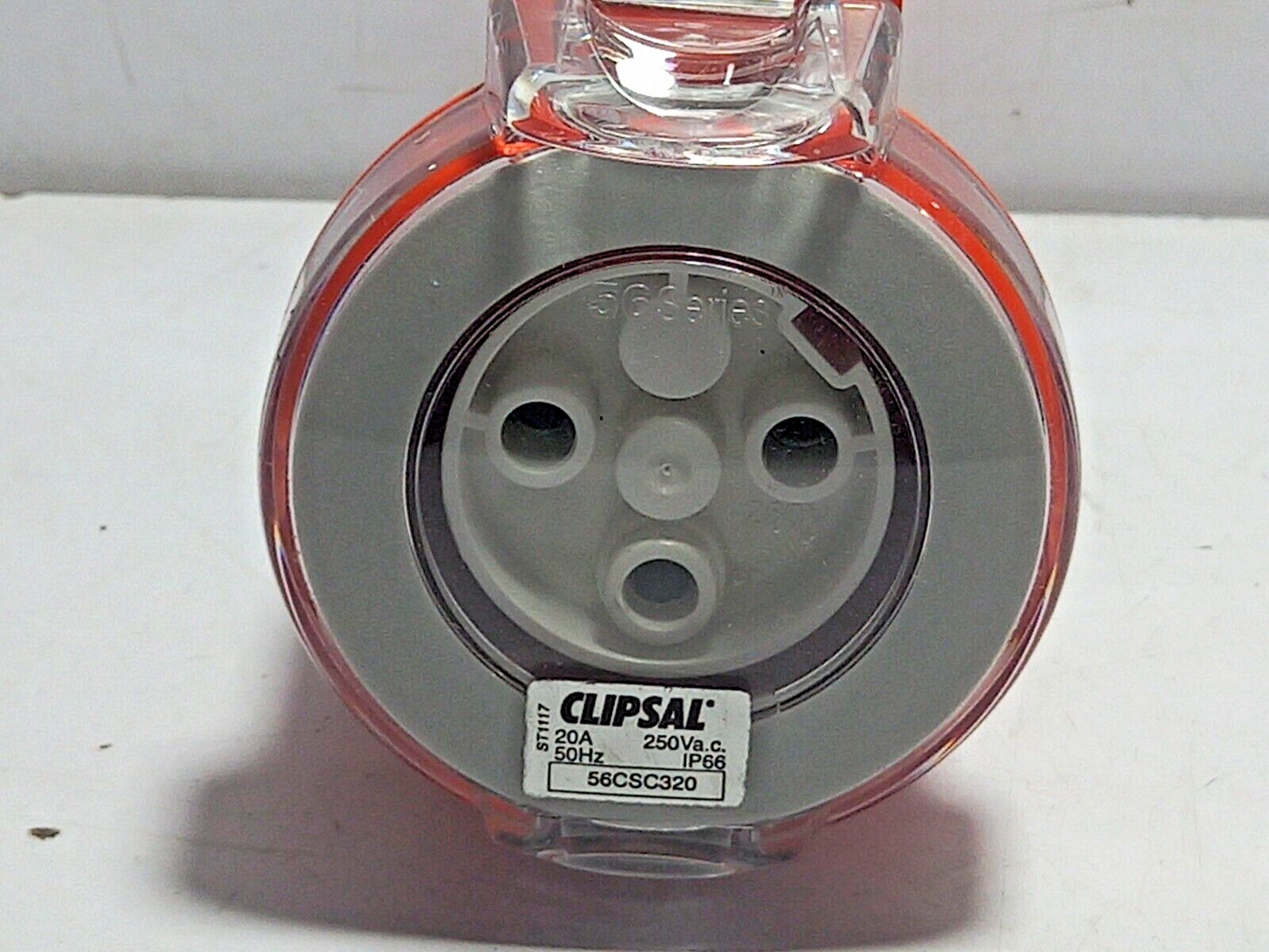 Clipsal 56CSC320 Extension Socket / Single Phase, 3 Pin / 20A 250V