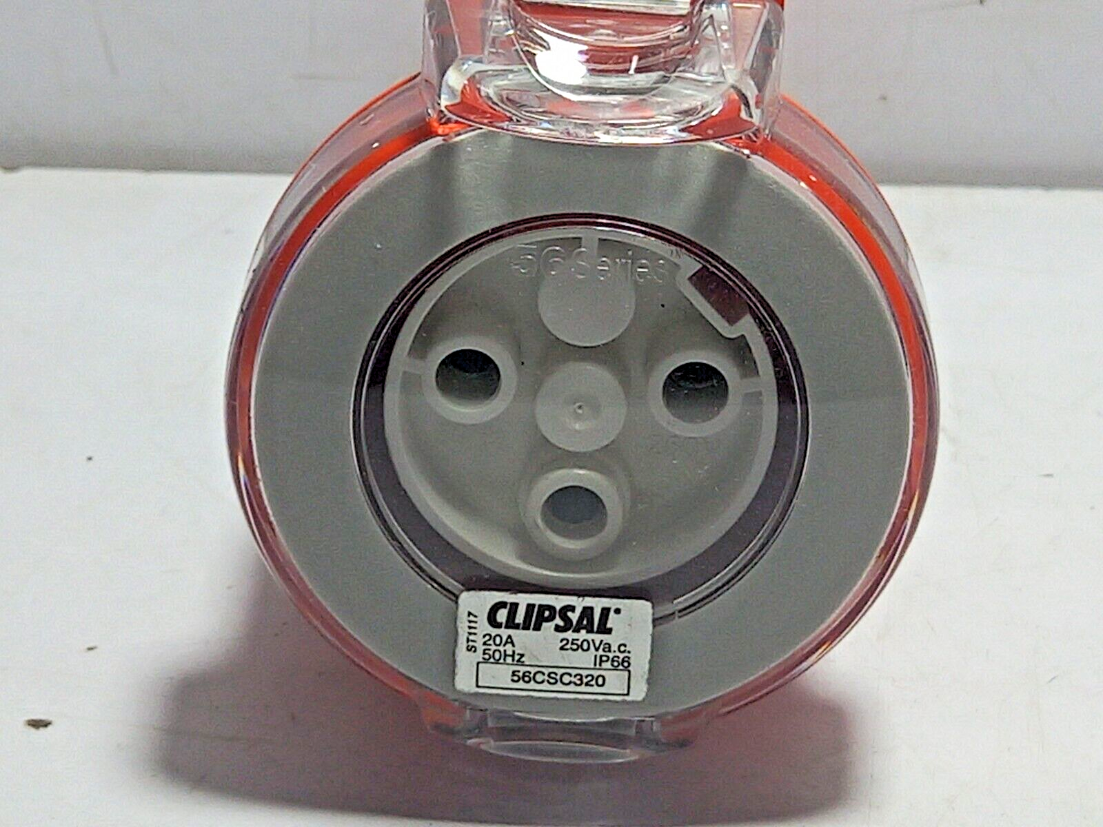 Clipsal 56CSC320 Extension Socket / Single Phase, 3 Pin / 20A 250V