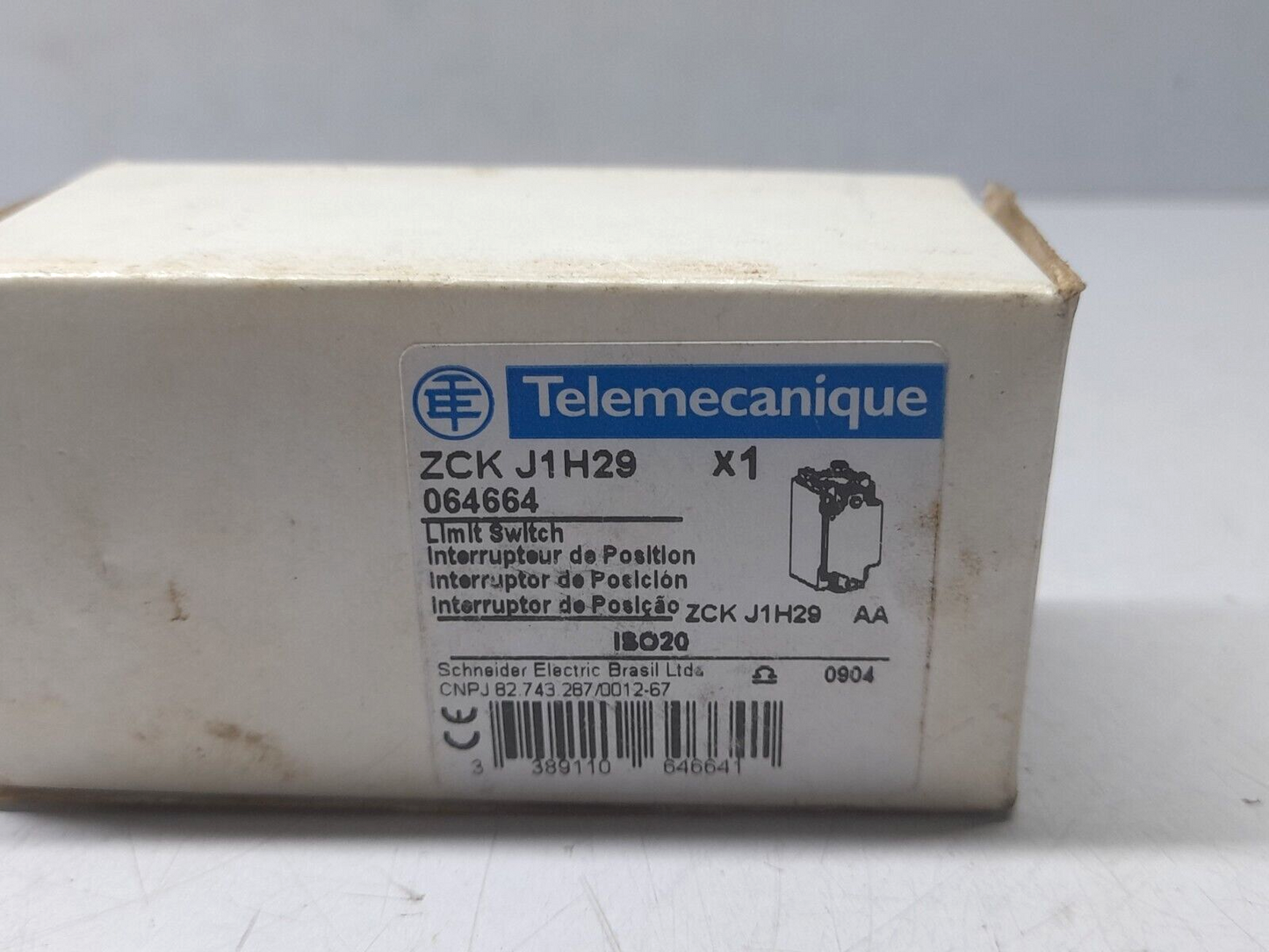 Telemecanique ZCK-J1H29 Limit Switch / XCK-J…H29 / ZCKJ1H29