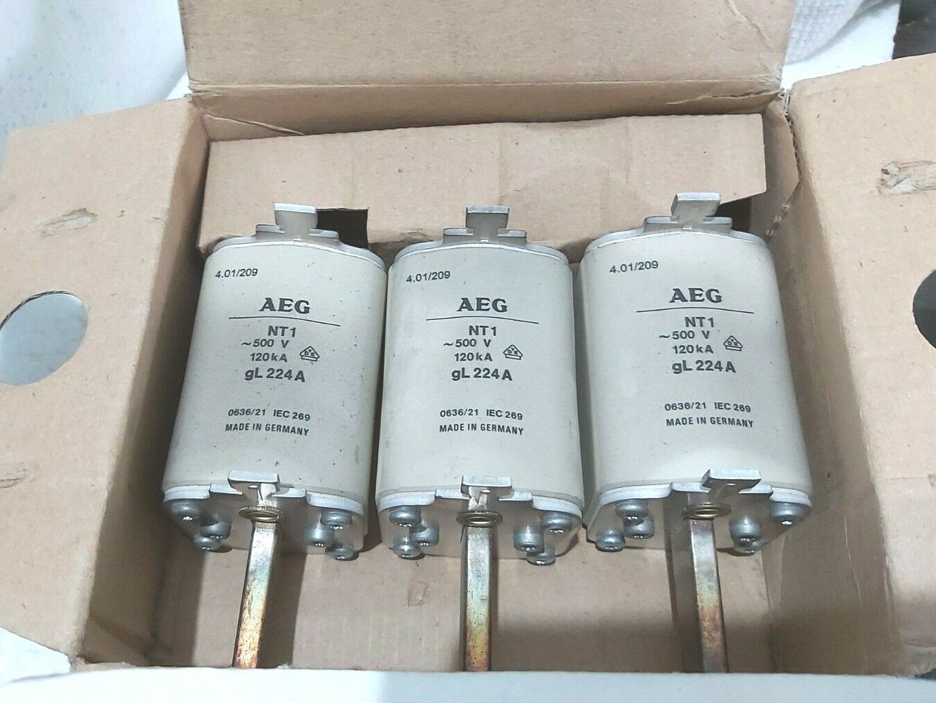 AEG NT1 500V 120KA GL224A LV HRC FUSE LINK 3-PCS LOT SALE 